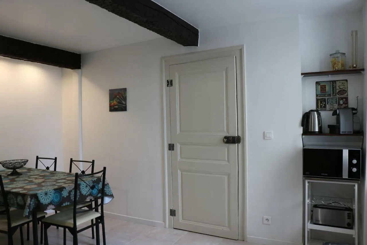 Gite Tout Confort Au Coeur Du Village Verniolle Γαλλία